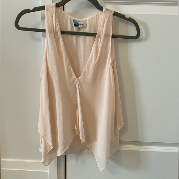 Aritzia Babaton silk blouse XXS - Picture 1 of 2
